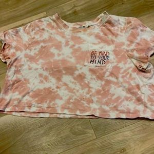 Messy Bun Just Chillin crop top smiley face be kind to your mind Tee size YM